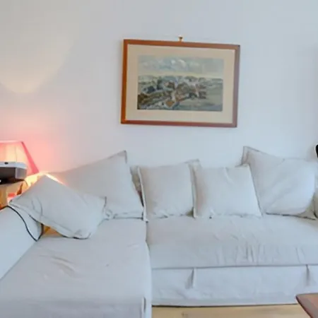 Apartment Comfortable Cocoon With Balcony