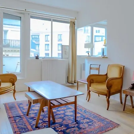Apartment Comfortable Cocoon With Balcony